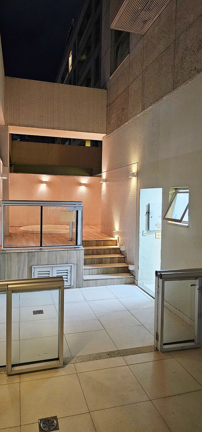 Option Full Service Residence