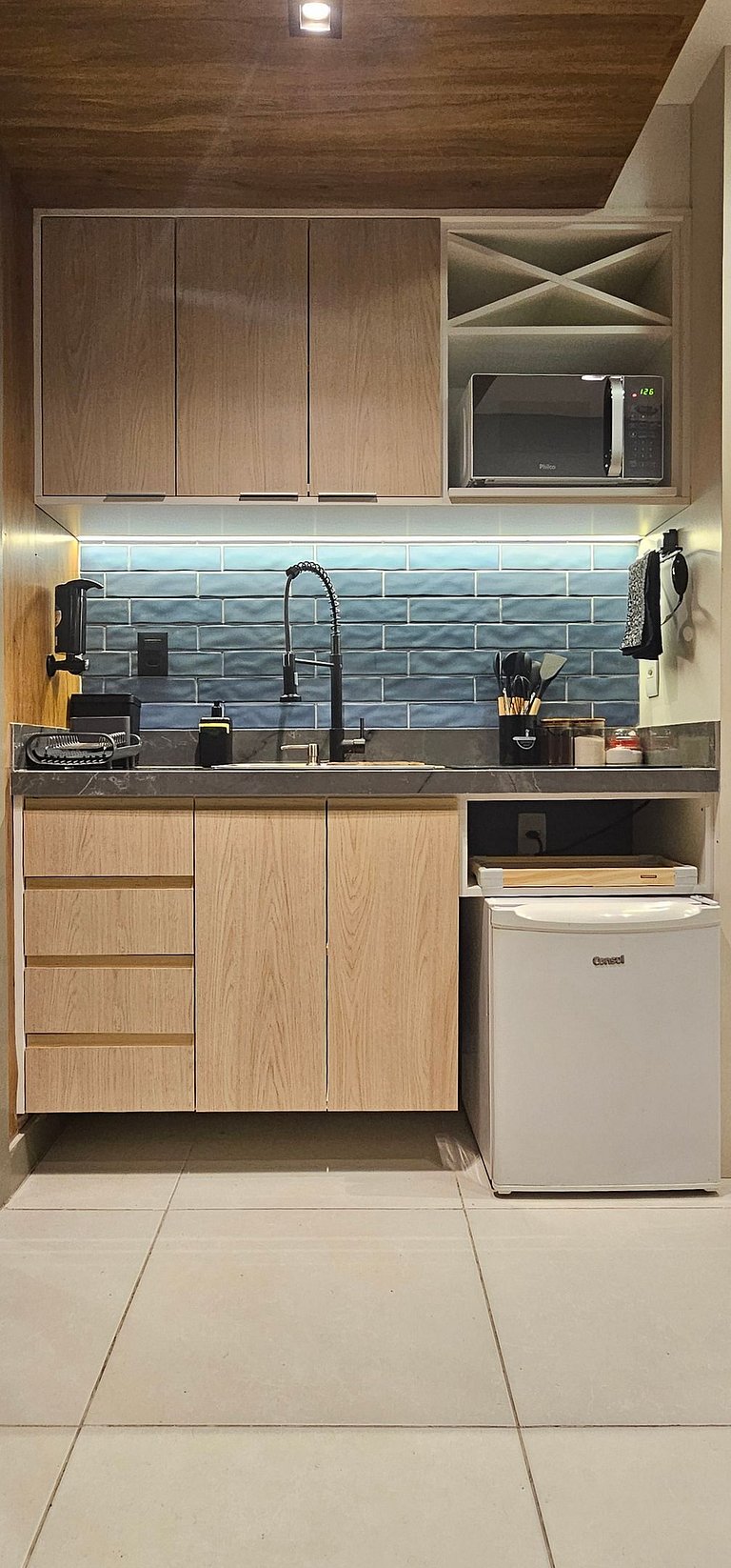 Option Blue King Kitch (621-A)